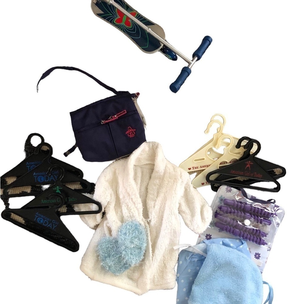 American Girl Doll 16PC Lot Scooter Beauty Robe Slippers Hangers Travel Bag Plus